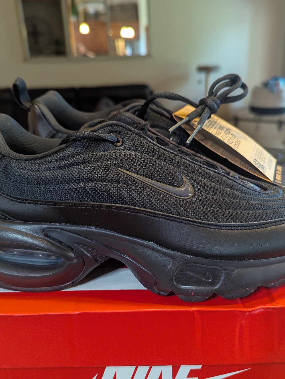 Nike Black Air Max Portal Size 7.5 NIB